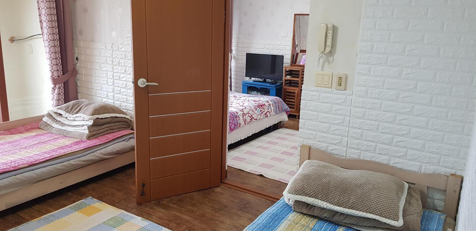 Jun House Hostel Csedzsu Kültér fotó